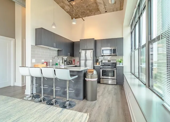 Luxury 2br With Optional Parking And Gym Access Near Mccormick Place And Soldier Field *