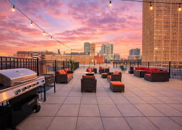 Luxury 2br With Optional Parking And Gym Access Near Mccormick Place And Soldier Field Apartamento Chicago
